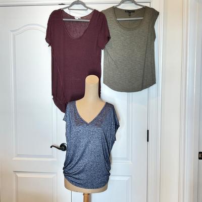 10 Piece Mixed Lot Contemporary Women's Tops Sz SM