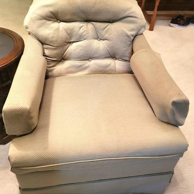 2 Green Chairs with Side Table and Lamp