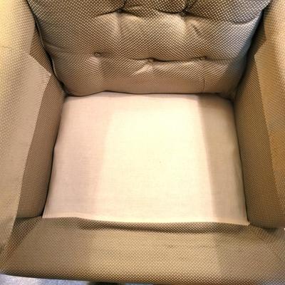 2 Green Chairs with Side Table and Lamp