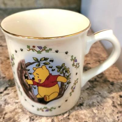 4 Lenox " Winnie the Pooh " Mugs