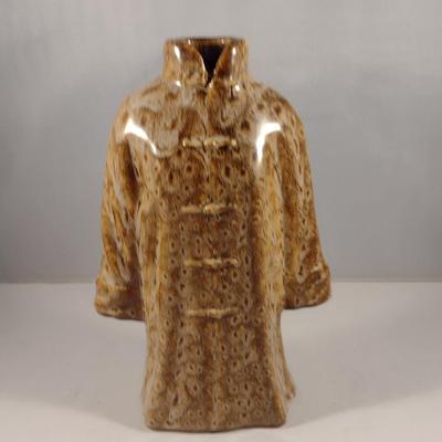 Glazed Ceramic Vase- Mandarin Shirt Design