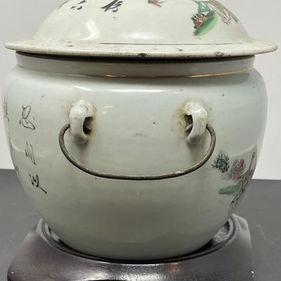 C. 1880s Antique Chinese Famille Rose Porcelain Pot/Lid