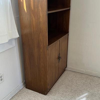 Laminated Bookshelf