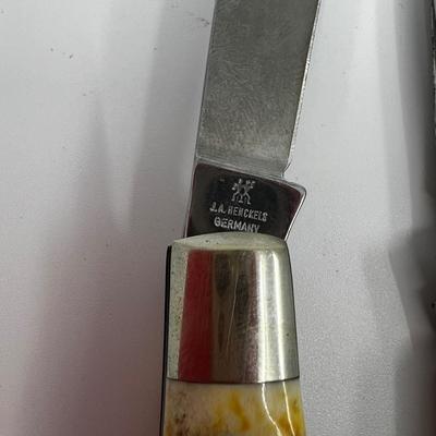 1288 Lot of Assorted Pocket Knives