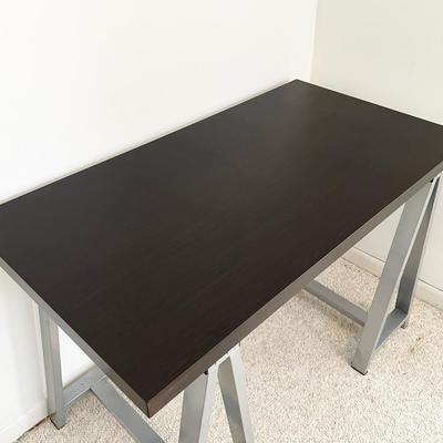 IDEA NUOVA ~ Wooden / Metal Sawhorse Desk