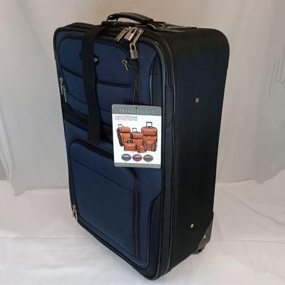 Brand New Travel Select Rolling Mid-Size Suitcase