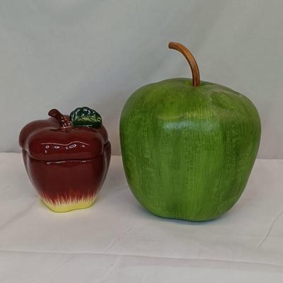 Mixed Lot of Apple Decor