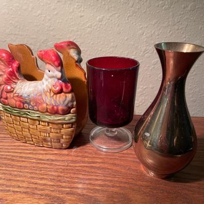 Shannon Crystal swan, chicken, brass vase and red tea light