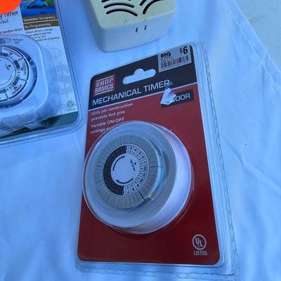 Extension Cords, Power Strips & More (G-JS)