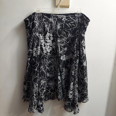 Skirts, Pants, and Capris Size 16/XL (PC-BBL)