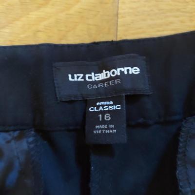 Skirts, Pants, and Capris Size 16/XL (PC-BBL)