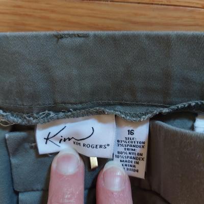 Skirts, Pants, and Capris Size 16/XL (PC-BBL)