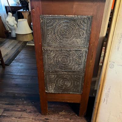 981 Antique Wooden Pie Safe Cabinet