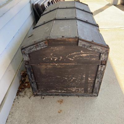 O 1133 Vintage Trunk