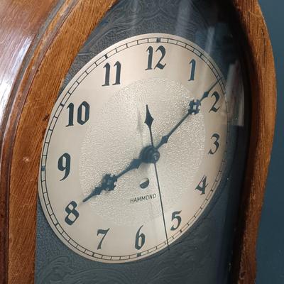LOT 165: Hammond Clock Co. Vintage Electric Mantle Clock