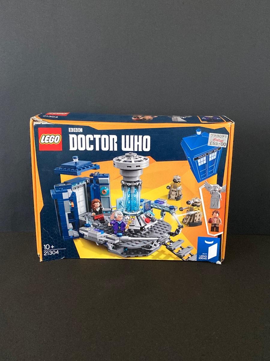 LOT 227 Lego Doctor Who 21304 Building Kit