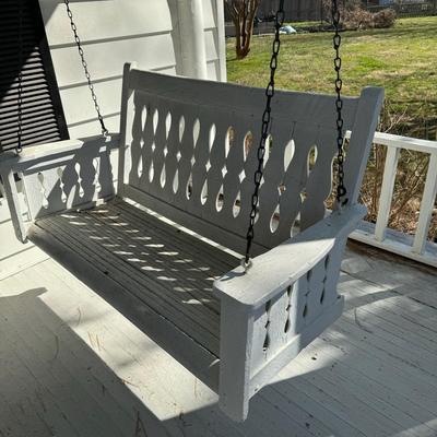 H1142 Antique White Painted Porch Swing