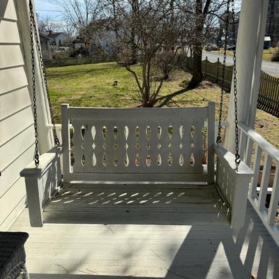 H1142 Antique White Painted Porch Swing