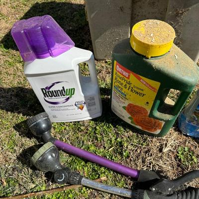 O 1157 Garden Fertilizers/Chemicals