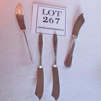 4 Antique Silverplate Fancy Butter Knife/Spreaders