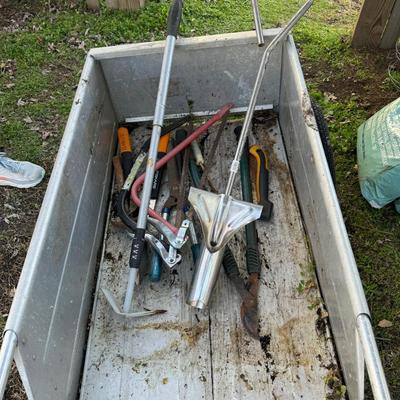 O 1159 Lot of Garden Hand Tools