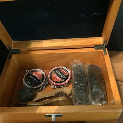1015 Duluth Shoe Polish Box with Pine Wooden Boot Jack and Brushes