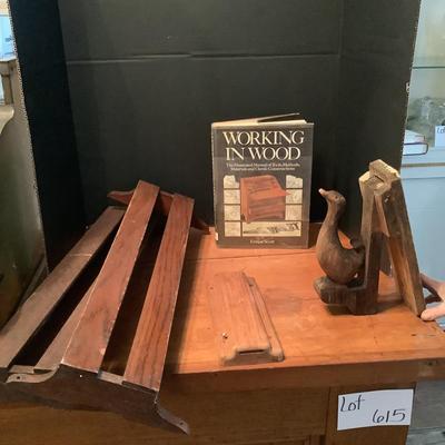 1027 Antique Wooden Oak Wall Book Holders with Wooden Duck Doorknocker