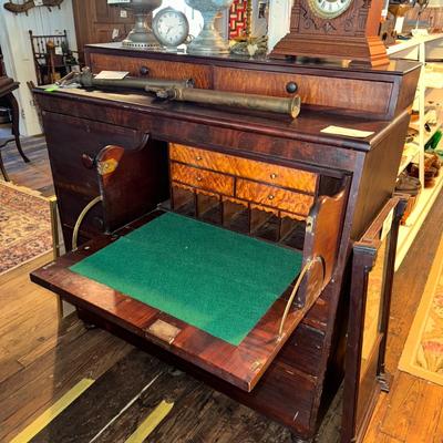1074 Antique Empire Gentleman's Dresser