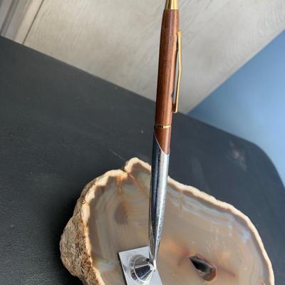 Vintage Gemport Geode Desk Top Pen Set