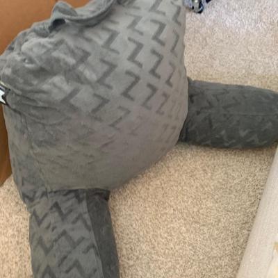 X Lounge Reading Pillow