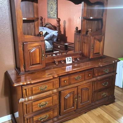 Elkin Collection Dresser with Mirror