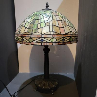Tiffany-Style Table Lamp