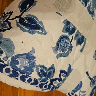 Queen Sized Bedding NIB (GB-DW)