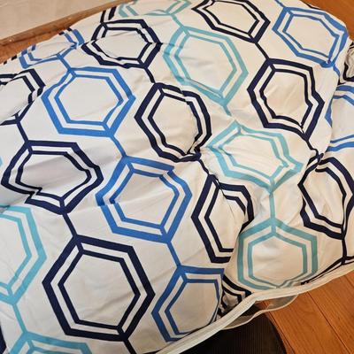 Lenox and Home Accents King Size Bedding (GB-DW)