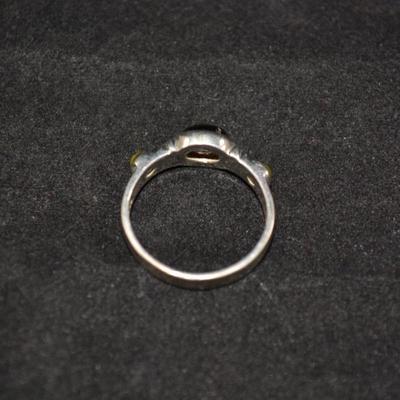 925 Sterling Ring with Baltic Amber & Peridot Size 7 - 3.0g