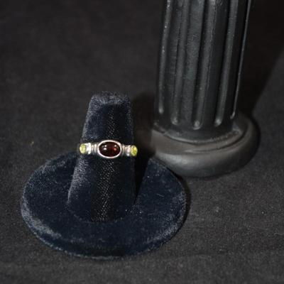 925 Sterling Ring with Baltic Amber & Peridot Size 7 - 3.0g