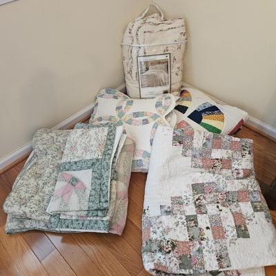 Five Queen Size Quilts (GB-DW)