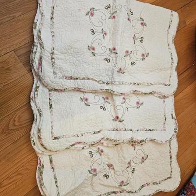 Five Queen Size Quilts (GB-DW)