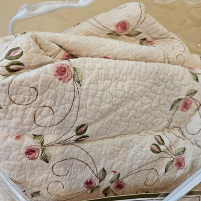 Five Queen Size Quilts (GB-DW)