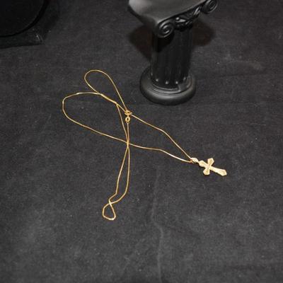 14K Gold Box Chain 22.5" with 14k Gold Cross Pendant 2.9g