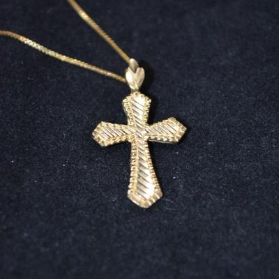 14K Gold Box Chain 22.5" with 14k Gold Cross Pendant 2.9g