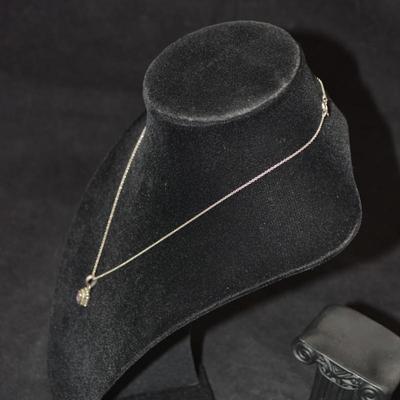 925 Sterling Chain 16" with 925 Amethyst Pendant 3.2g