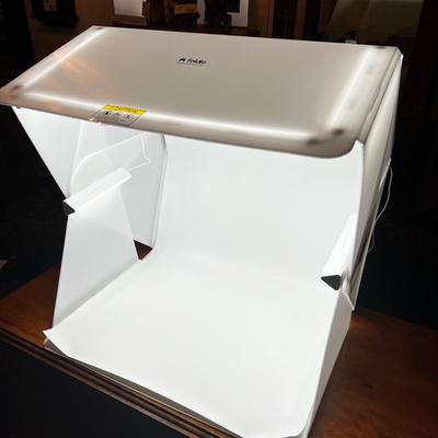 1293 Foldio Foldable Photography Studio