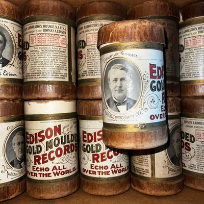 1299 Antique Edison Records Phonographs