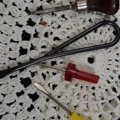 Lot of Vintage Sewing Machine Screw Drivers