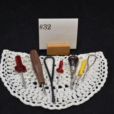 Lot of Vintage Sewing Machine Screw Drivers