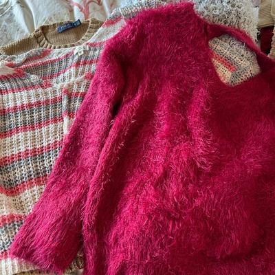 HUGE Lot of Women's Sweaters Sz SM