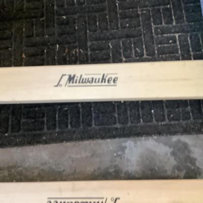 W 1183 Milwaukee Furniture Dolly's
