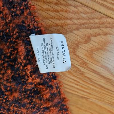 Women's Throws and Wraps (GB-DW)