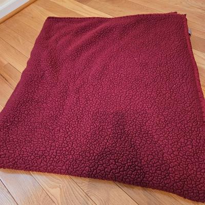 Blankets and Wraps (GB-DW)